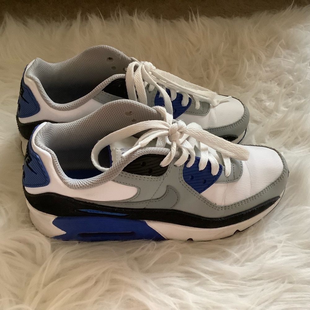 NIKE Air Max